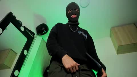   online show from October 2025 02:28:02 AM