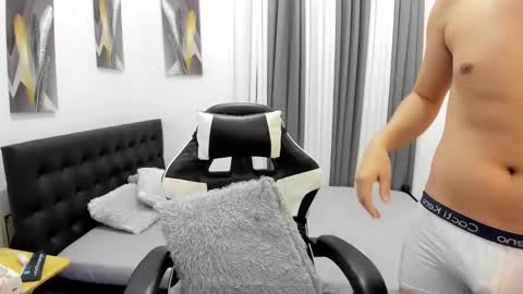 Sam online show from December 2025 06:19:02 AM