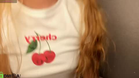 Snapshot of samy_bae chatting on February 2025 10:15:02 PM Samantha online show from February 2025 10:15:02 PM