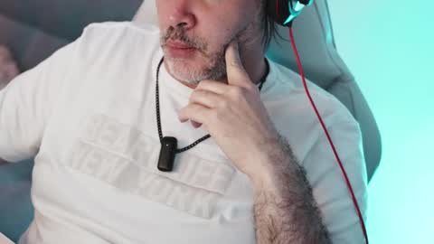 Snapshot of sanders_white chatting on February 2025 03:45:02 AM Sanders online show from February 2025 03:45:02 AM