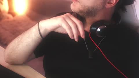 Snapshot of sanders_white chatting on March 2025 02:37:02 AM Sanders online show from March 2025 02:37:02 AM