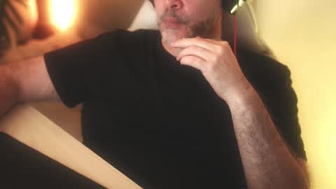 Snapshot of sanders_white chatting on March 2025 07:08:02 AM Sanders online show from March 2025 07:08:02 AM