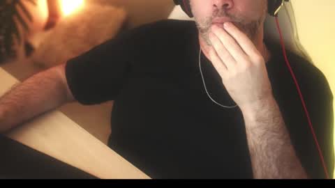 Snapshot of sanders_white chatting on March 2025 02:19:02 AM Sanders online show from March 2025 02:19:02 AM