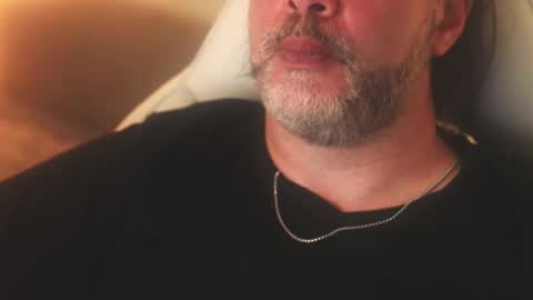 Snapshot of sanders_white chatting on March 2025 06:10:01 AM Sanders online show from March 2025 06:10:01 AM