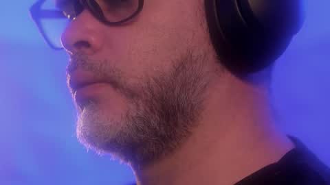 Snapshot of sanders_white chatting on November 2025 02:46:02 AM Sanders online show from November 2025 02:46:02 AM