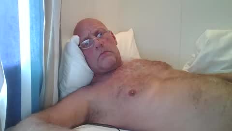 sandnesrune523 online show from October 2025 11:21:02 AM