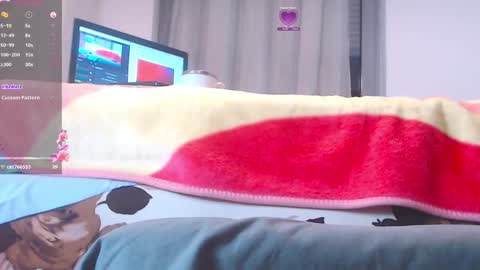 Snapshot of sandra10031989 chatting on December 2024 05:45:02 PM Sandra online show from December 2024 05:45:02 PM