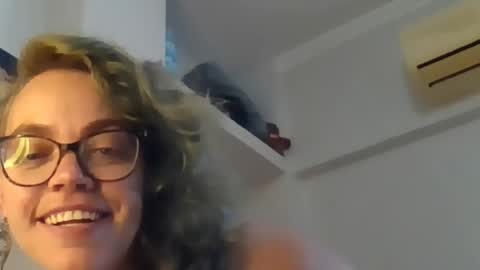 Sandra online show from May 2026 04:03:01 PM