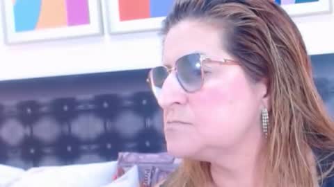 SANDRA online show from November 2025 10:48:02 AM