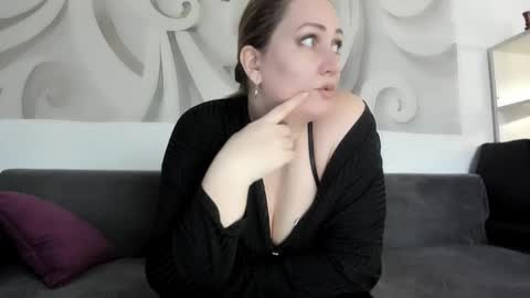 Snapshot of sandra______ chatting on November 2025 07:52:02 AM dont forghet to thumbs up if you like my show online show from November 2025 07:52:02 AM