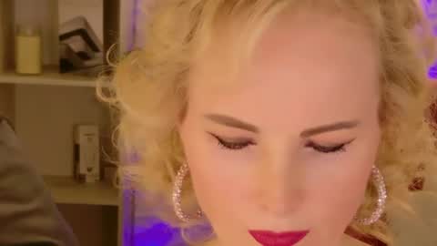 Sandra online show from April 2026 05:27:02 AM