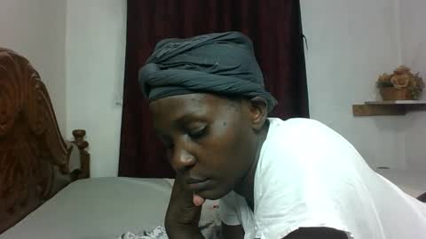 Snapshot of sandra_milly chatting on December 2025 06:16:01 PM sandra online show from December 2025 06:16:01 PM