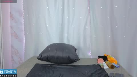 Snapshot of sandra_rey_ chatting on February 2026 07:06:02 PM Sandra Rey online show from February 2026 07:06:02 PM