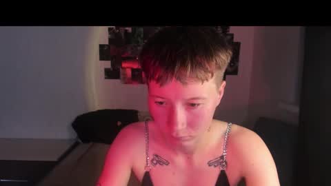 sandraa_a online show from October 2025 05:36:02 PM