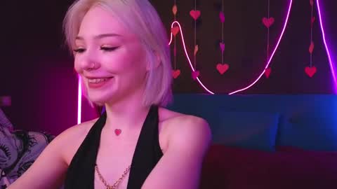 Sandy  online show from February 2025 01:25:02 AM