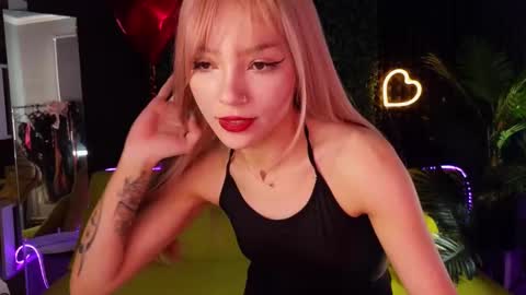 Sandy  online show from March 2025 08:16:01 AM