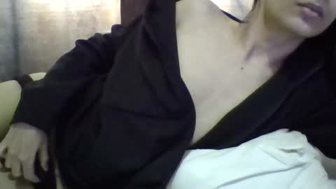 sandra for your pleasure online show from October 2025 04:49:01 AM