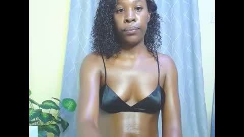 Snapshot of sandrah_ chatting on November 2025 05:59:01 PM Sandy online show from November 2025 05:59:01 PM