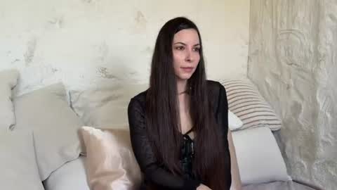 Sandra Schonherz online show from August 2026 06:12:01 AM