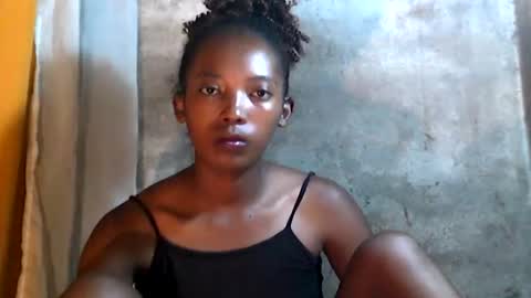 Snapshot of sandrine718 chatting on January 2026 09:44:02 AM sandrine718 online show from January 2026 09:44:02 AM