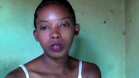 Snapshot of sandrine718 chatting on February 2026 05:57:01 AM sandrine718 online show from February 2026 05:57:01 AM