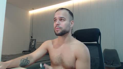 DeAlex online show from October 2025 09:37:01 AM