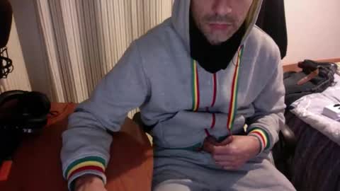 lucas online show from December 2025 04:25:02 PM