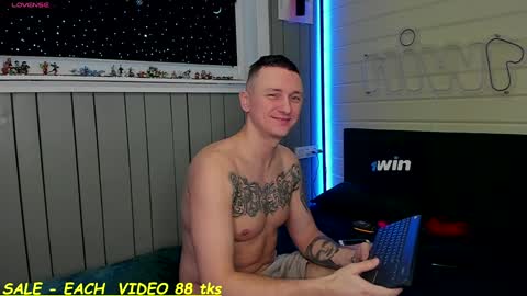 Snapshot of sandy_chris chatting on February 2025 06:51:02 AM Sandy and Chris online show from February 2025 06:51:02 AM