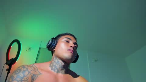 Santi Ferrer online show from April 2026 01:36:02 AM