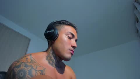 Santi Ferrer online show from May 2026 01:34:01 AM