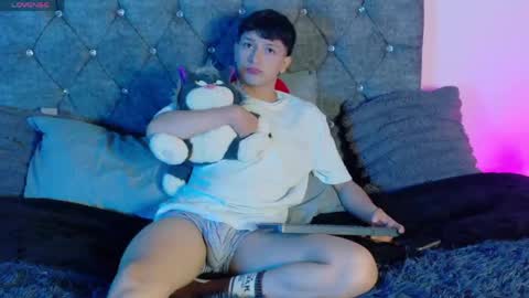 santi online show from May 2026 12:55:01 PM