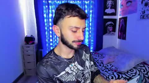 Snapshot of santi_mateo chatting on April 2026 05:50:02 PM Santi online show from April 2026 05:50:02 PM