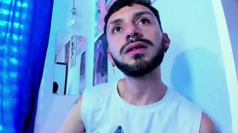 Snapshot of santi_mateo chatting on May 2026 07:54:02 PM Santi online show from May 2026 07:54:02 PM