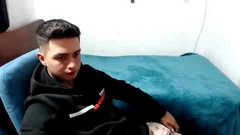 santi_ss online show from October 2025 01:56:01 AM