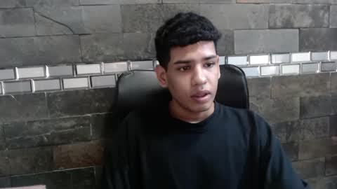 Snapshot of santiago_foxx chatting on November 2025 11:15:01 PM santi online show from November 2025 11:15:01 PM