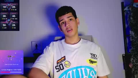 Snapshot of santiago_foxx chatting on February 2026 08:13:02 PM santi online show from February 2026 08:13:02 PM