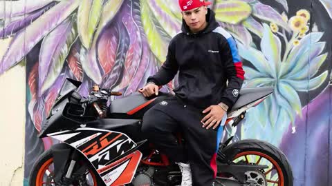 Santi Reyes online show from February 2026 04:10:01 AM