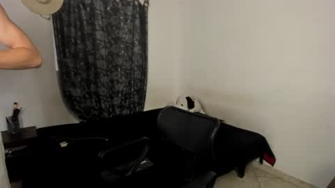 Snapshot of santiceballo chatting on June 2026 09:36:02 PM Julius Novachrono online show from June 2026 09:36:02 PM