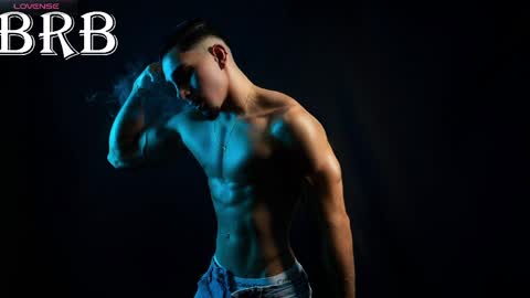 Santiago Seans online show from April 2026 01:01:01 PM
