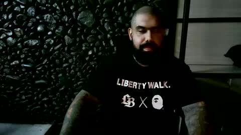 Santino online show from October 2025 04:10:02 AM