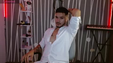 Santy Torres online show from January 2025 02:23:01 AM