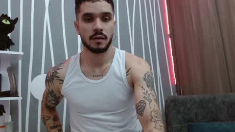 Santy Torres online show from September 2025 02:59:01 AM