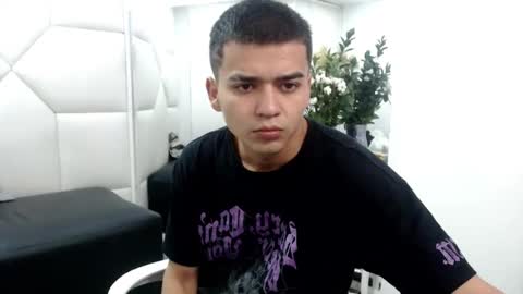 SanttiiBuck online show from February 2026 11:53:02 AM