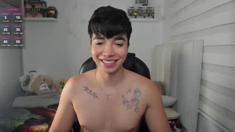 Mr. Santiago online show from March 2026 01:26:02 PM