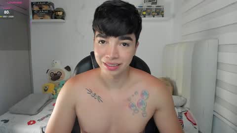 Mr. Santiago online show from April 2026 01:37:02 PM
