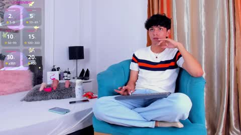 Snapshot of santy_carrington chatting on February 2025 08:03:01 PM Santiago Carrington online show from February 2025 08:03:01 PM