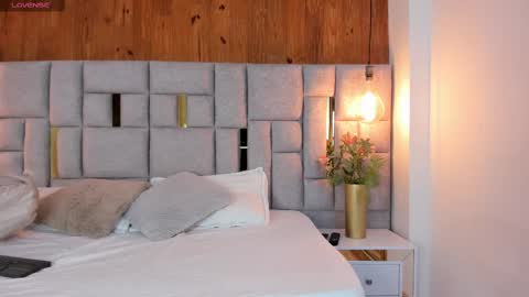 Saori  online show from February 2025 12:04:02 PM