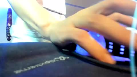 Snapshot of sara_221 chatting on February 2025 11:32:02 PM Sara online show from February 2025 11:32:02 PM