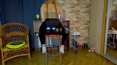 sara  foxy online show from May 2026 02:27:01 AM