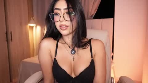 Snapshot of sara_albrecht chatting on July 2026 12:43:01 AM Sara online show from July 2026 12:43:01 AM